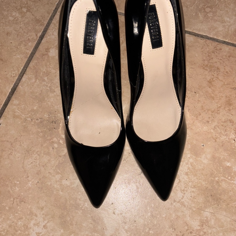 Forever 21 Classic Black Heels